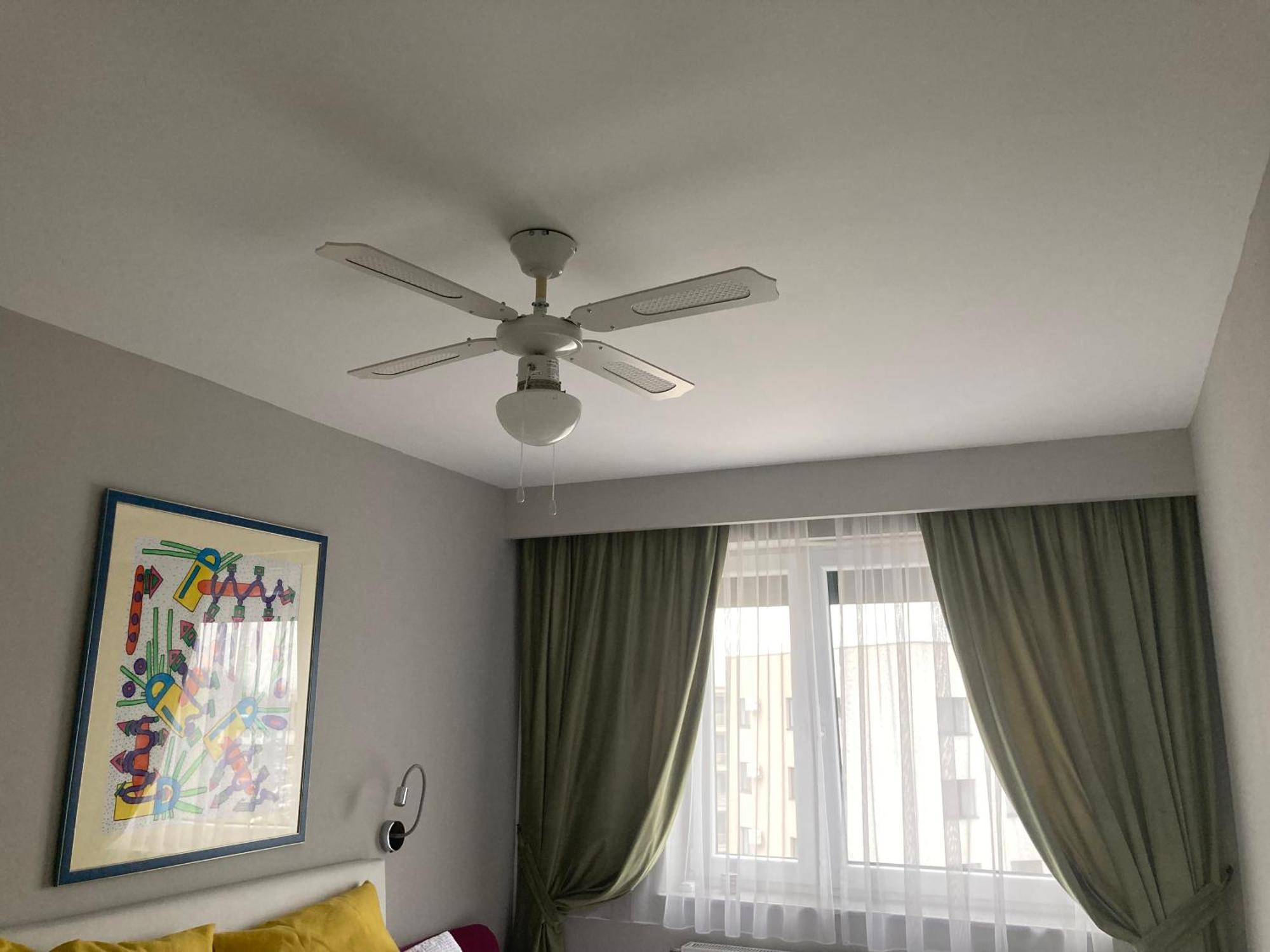 Apartamentul Max, Practic Si Confortabil ออราแด ภายนอก รูปภาพ